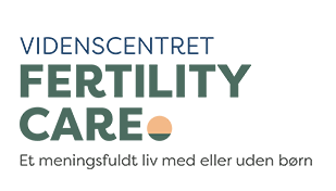 fertility care logo i grøn og blå tekst med en smule gul på et punktum